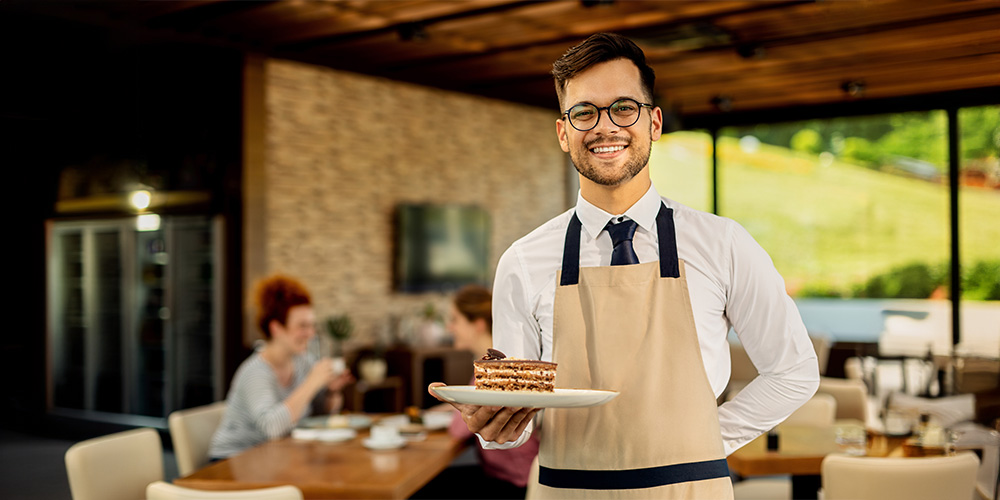 Fifth of fast food restaurants don’t pay minimum wages, quarter don’t offer additional leaves